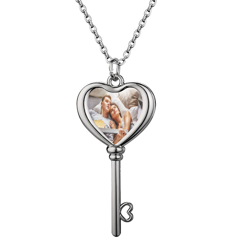 Custom Engraved Photo Necklace for Dad - Memorial Portrait Pendant with Personalized Text, Heartfelt Father's Day Gift for Husband