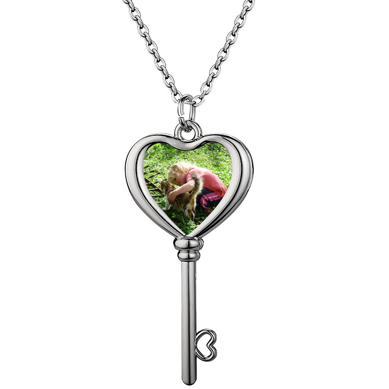 Heart Locket Necklace, Locket Necklace with Photo, Engraved Heart Locket Necklace, Vintage Locket Necklace, Photo Locket, Valentine Day Gift